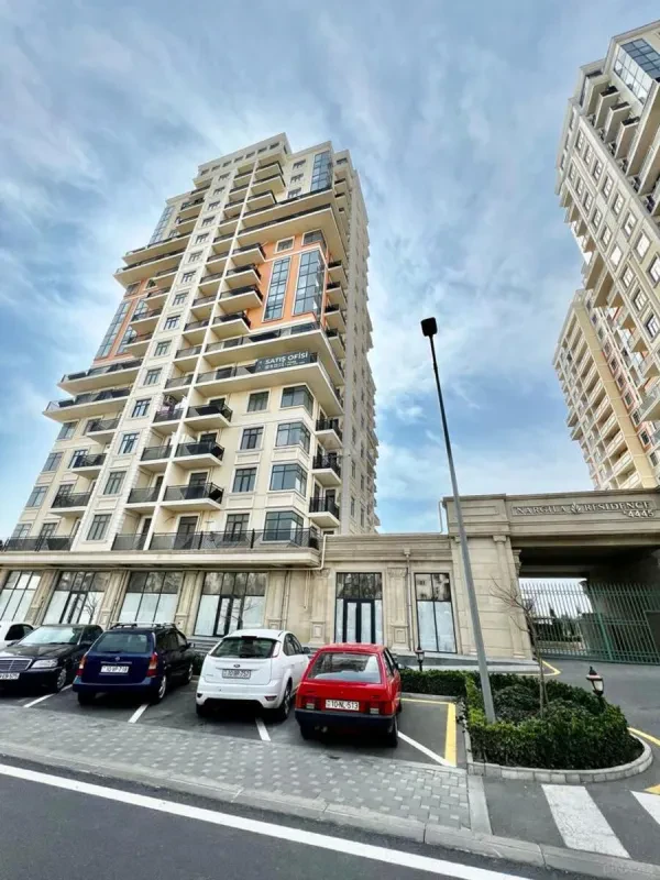 Satılır 2 otaqlı mənzil 100 m²