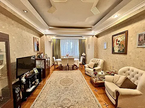 Satılır 3 otaqlı mənzil 137 m² — Bakı 3 otaq 137.00 m²