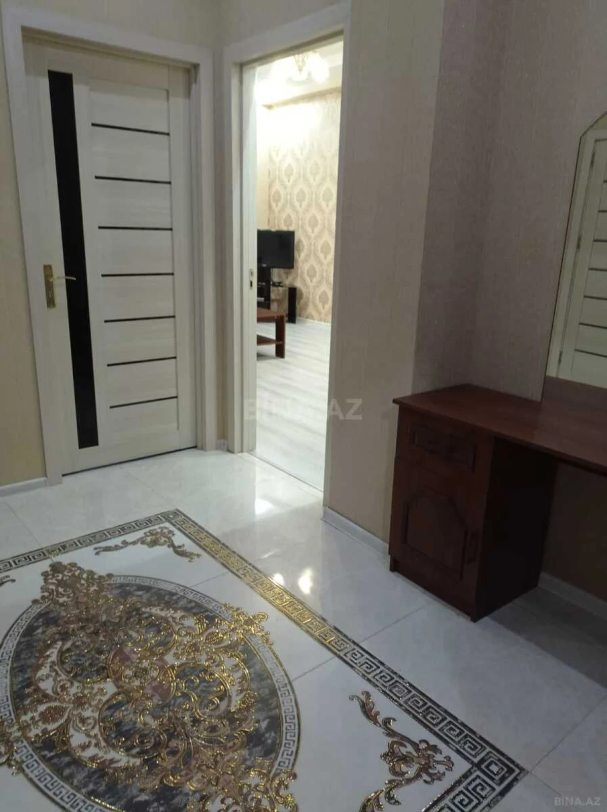 Kirayə verilir 2 otaqlı mənzil 64 m²