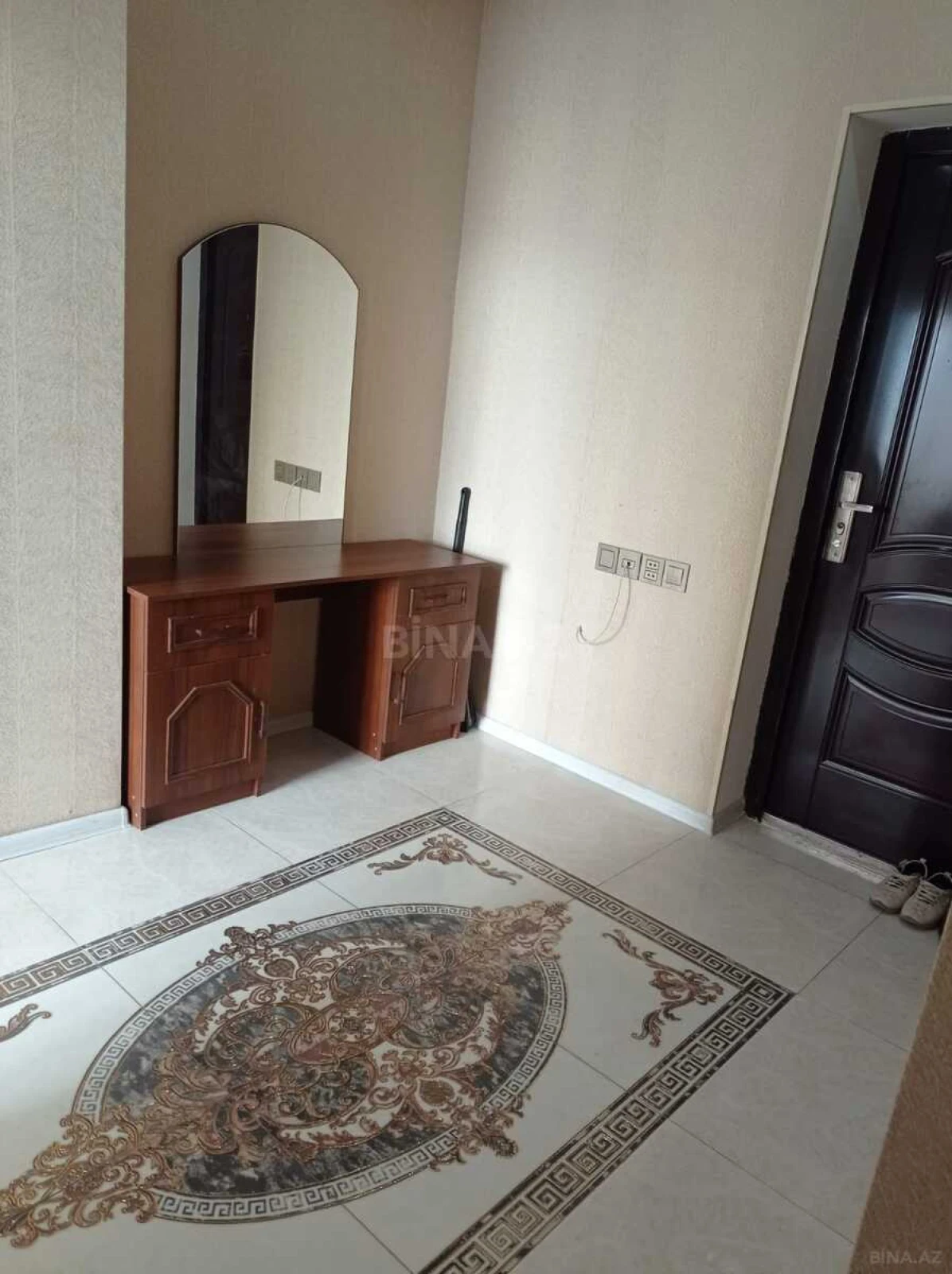 Kirayə verilir 2 otaqlı mənzil 64 m²
