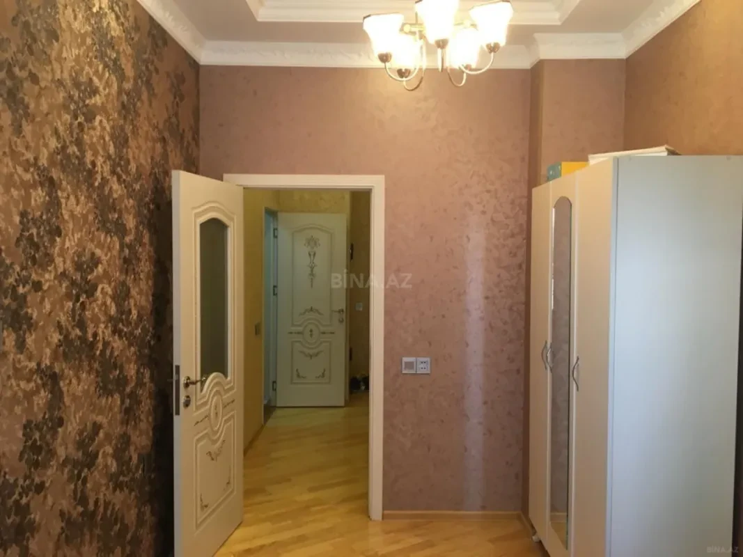 Satılır 2 otaqlı mənzil 57 m²