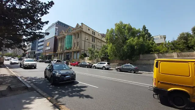 Kirayə verilir 8 otaqlı həyət evi 480 m² — Bakı 8 otaq 480.00 m²