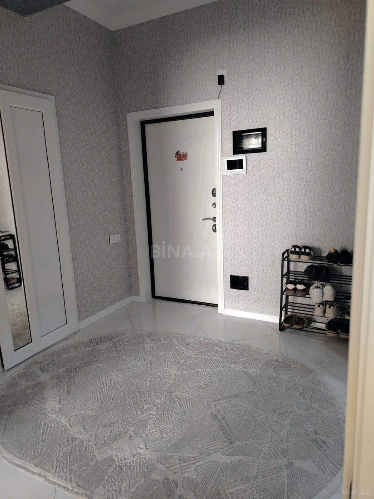 Satılır 2 otaqlı mənzil 55 m²