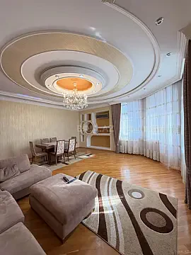 Satılır 3 otaqlı mənzil 142 m²