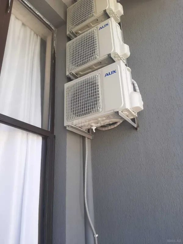 Kirayə verilir 3 otaqlı mənzil 115 m²