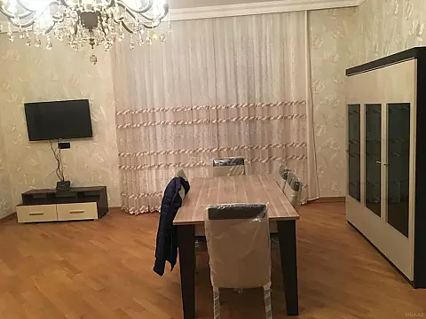 Kirayə verilir 3 otaqlı mənzil 110 m² — Bakı, Nizami 3 otaq 110.00 m²