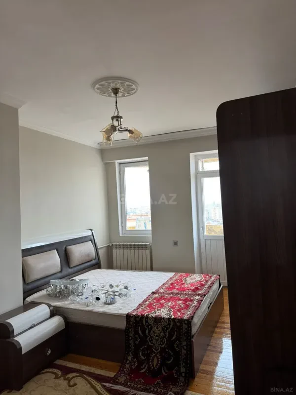 Satılır 2 otaqlı mənzil 68 m²