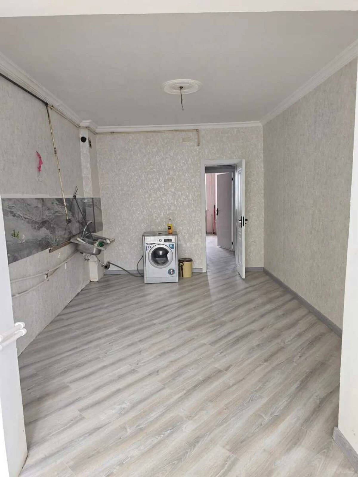 Satılır 3 otaqlı mənzil 90 m²