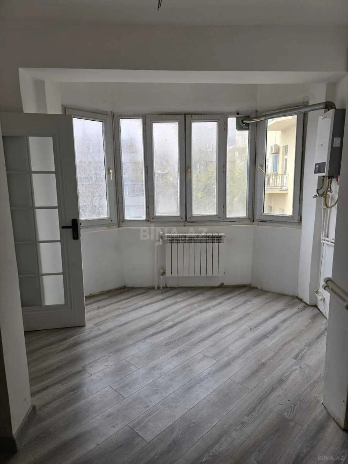 Satılır 3 otaqlı mənzil 90 m²