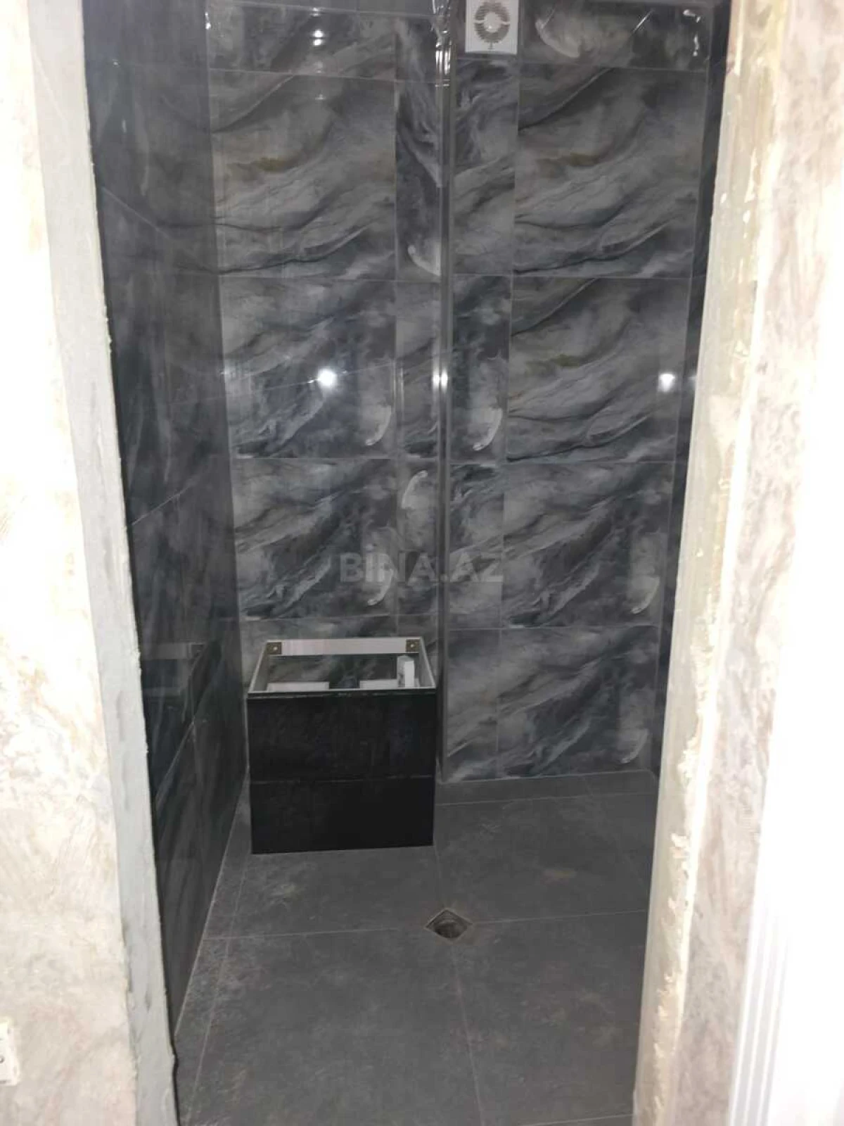 Satılır 3 otaqlı mənzil 90 m²