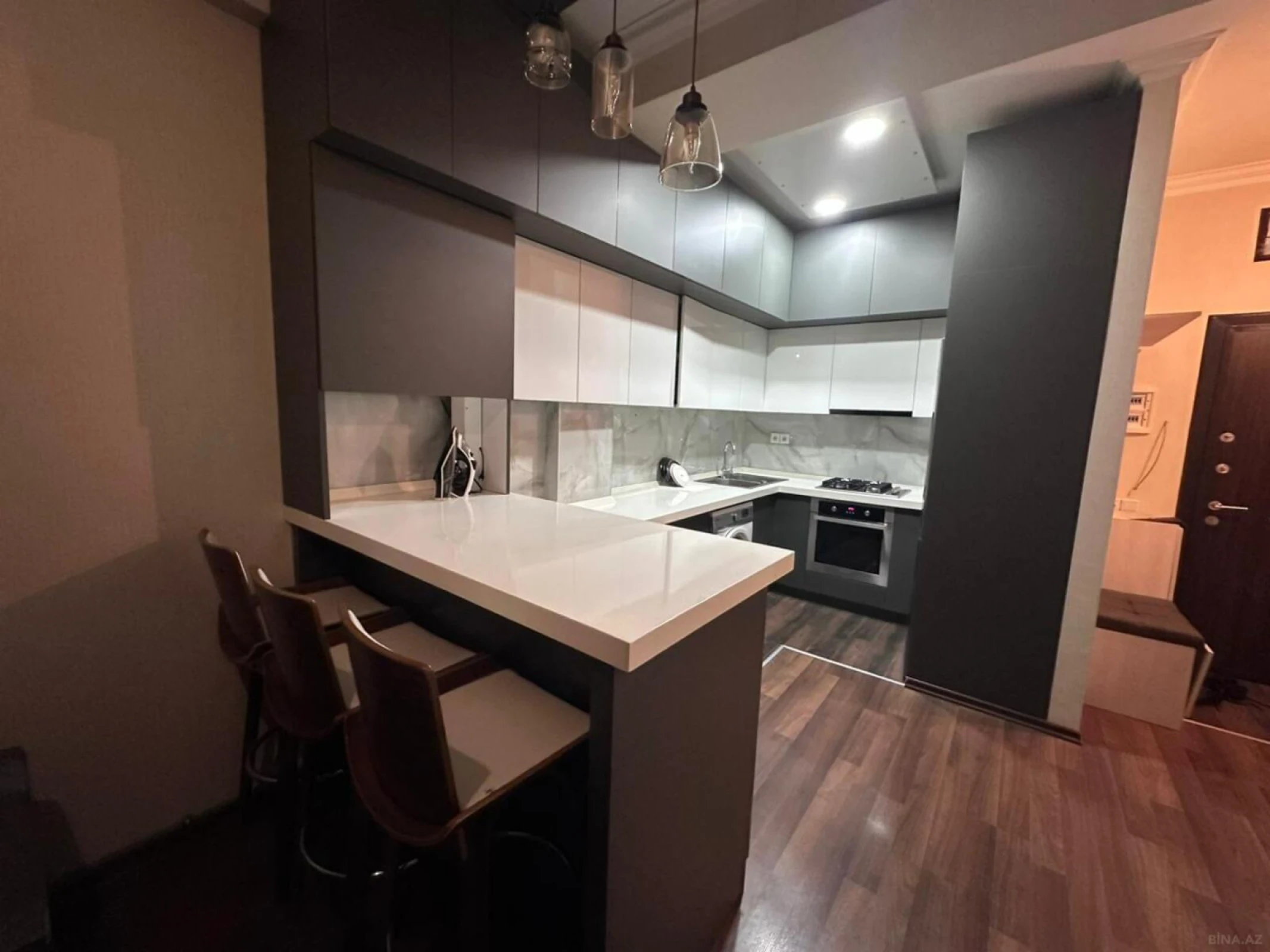 Satılır 2 otaqlı mənzil 52 m²