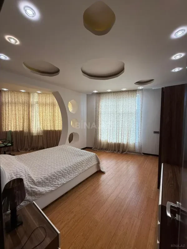 Kirayə verilir 3 otaqlı mənzil 160 m²