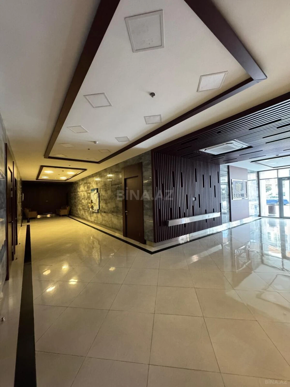 Satılır 3 otaqlı mənzil 157 m²