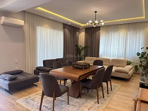 Satılır 3 otaqlı mənzil 157 m²