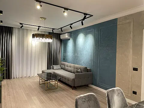 Kirayə verilir 2 otaqlı mənzil 105 m²