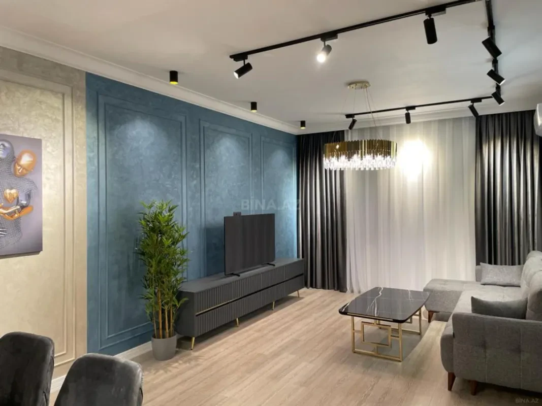 Kirayə verilir 2 otaqlı mənzil 105 m²