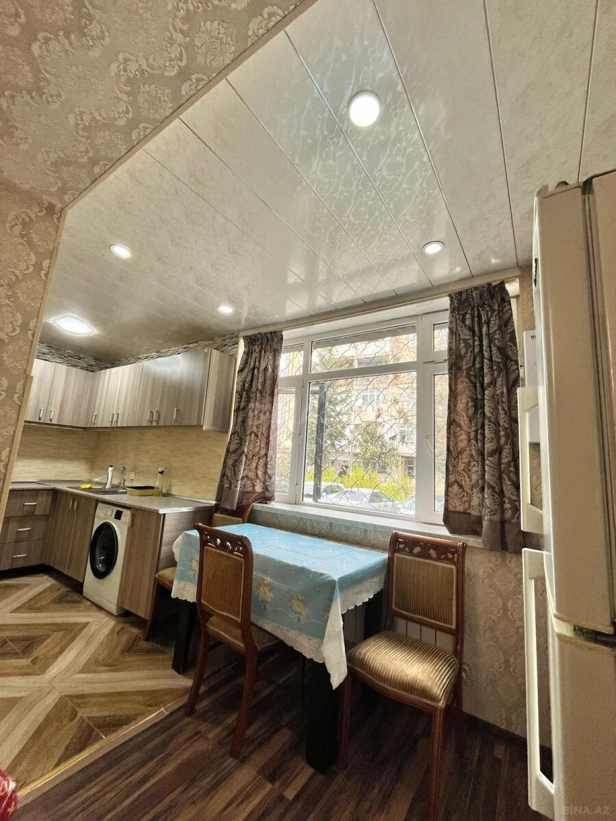 Kirayə verilir 3 otaqlı mənzil 100 m²