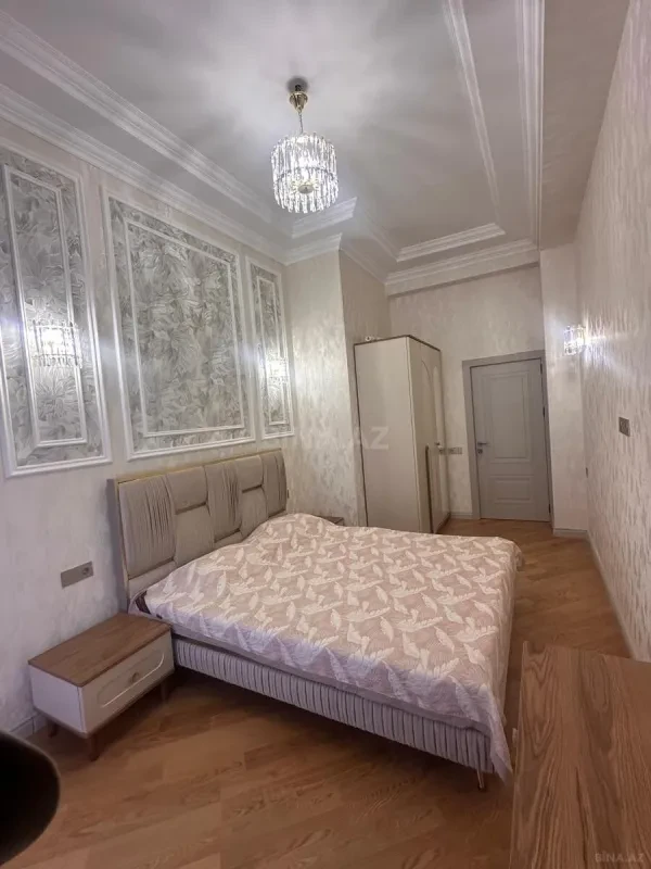 Satılır 2 otaqlı mənzil 80 m²