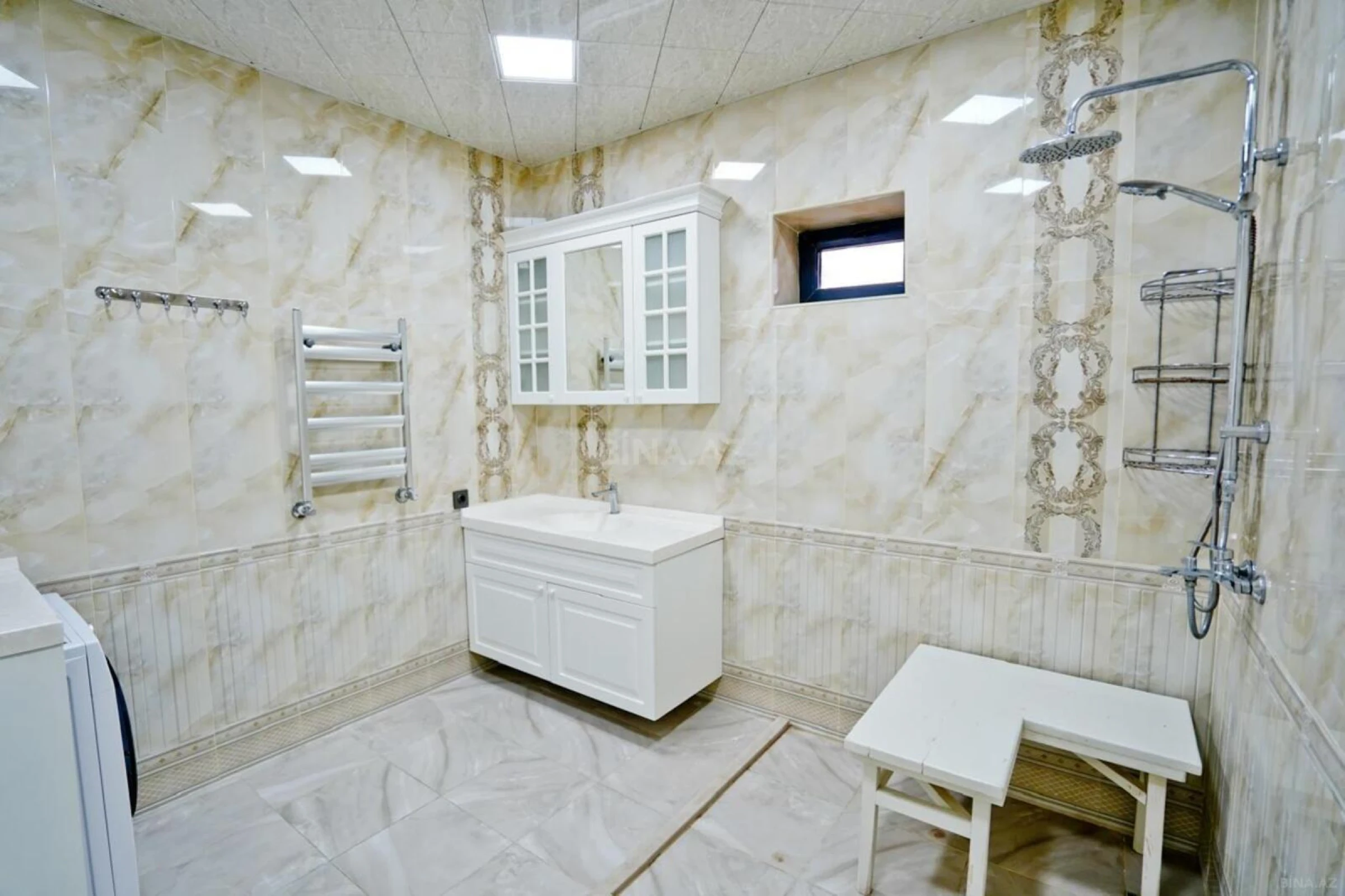 Kirayə verilir 3 otaqlı həyət evi 135 m²