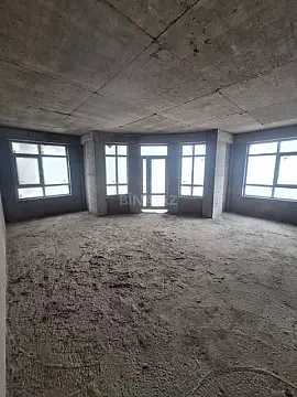 Satılır 3 otaqlı mənzil 158 m²