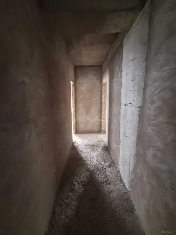 Satılır 3 otaqlı mənzil 158 m²