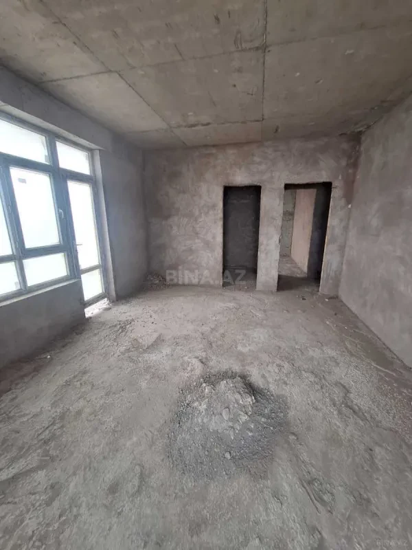 Satılır 3 otaqlı mənzil 158 m²