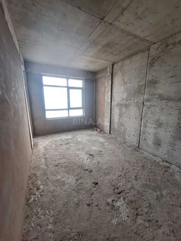 Satılır 3 otaqlı mənzil 158 m²