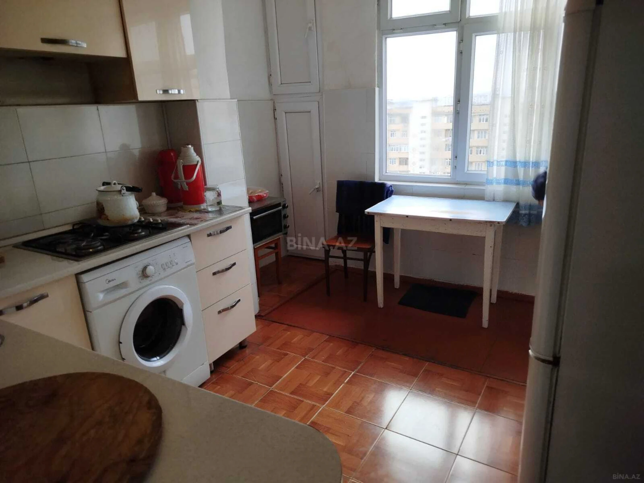 Satılır 5 otaqlı mənzil 120 m²
