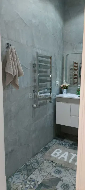 Satılır 2 otaqlı mənzil 65 m²
