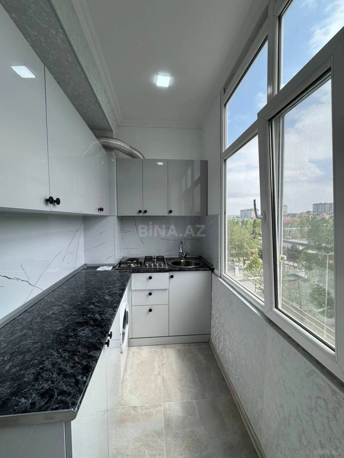 Satılır 3 otaqlı mənzil 42 m²