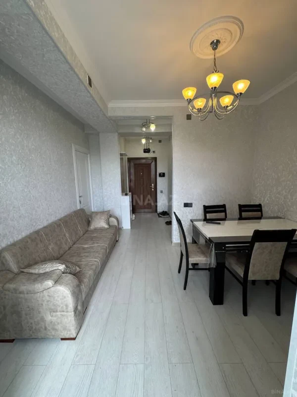 Satılır 3 otaqlı mənzil 42 m²