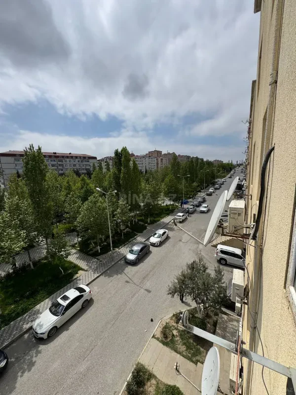Satılır 3 otaqlı mənzil 42 m²