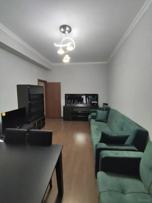 Satılır 4 otaqlı mənzil 120 m²