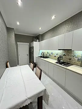 Satılır 2 otaqlı mənzil 174 m²
