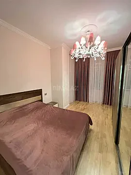 Satılır 2 otaqlı mənzil 174 m²