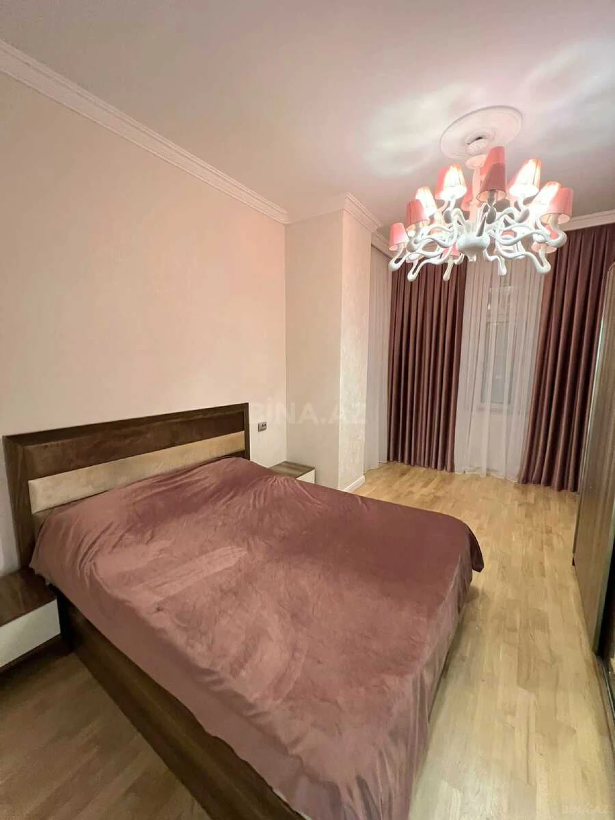 Satılır 2 otaqlı mənzil 174 m²
