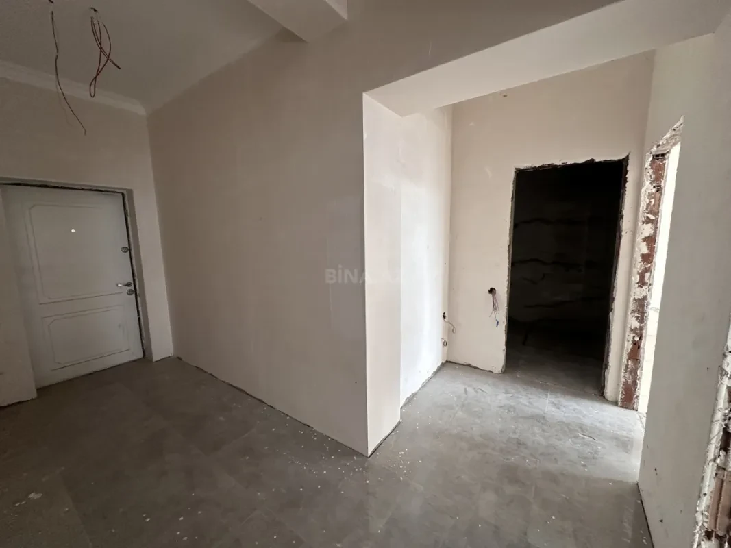 Satılır 2 otaqlı mənzil 73 m²