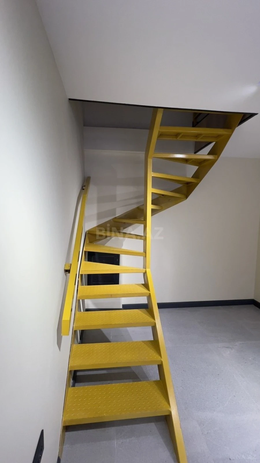 Kirayə verilir 2 otaqlı ofis 37 m²
