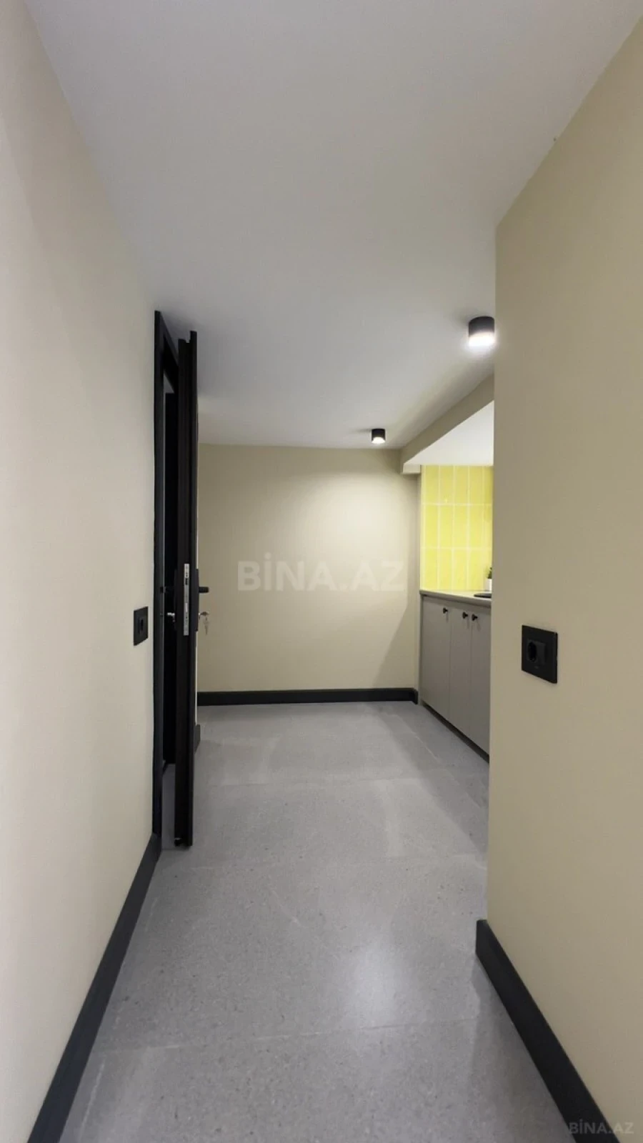 Kirayə verilir 2 otaqlı ofis 37 m²