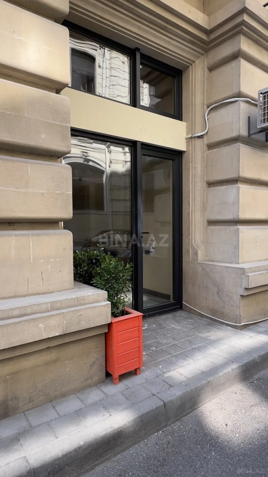 Kirayə verilir 2 otaqlı ofis 37 m²