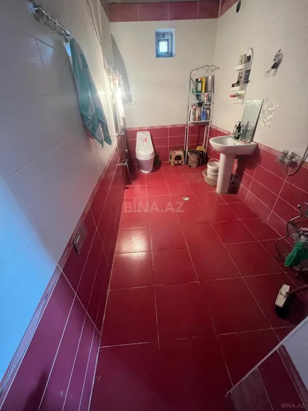 Satılır 6 otaqlı həyət evi 250 m²