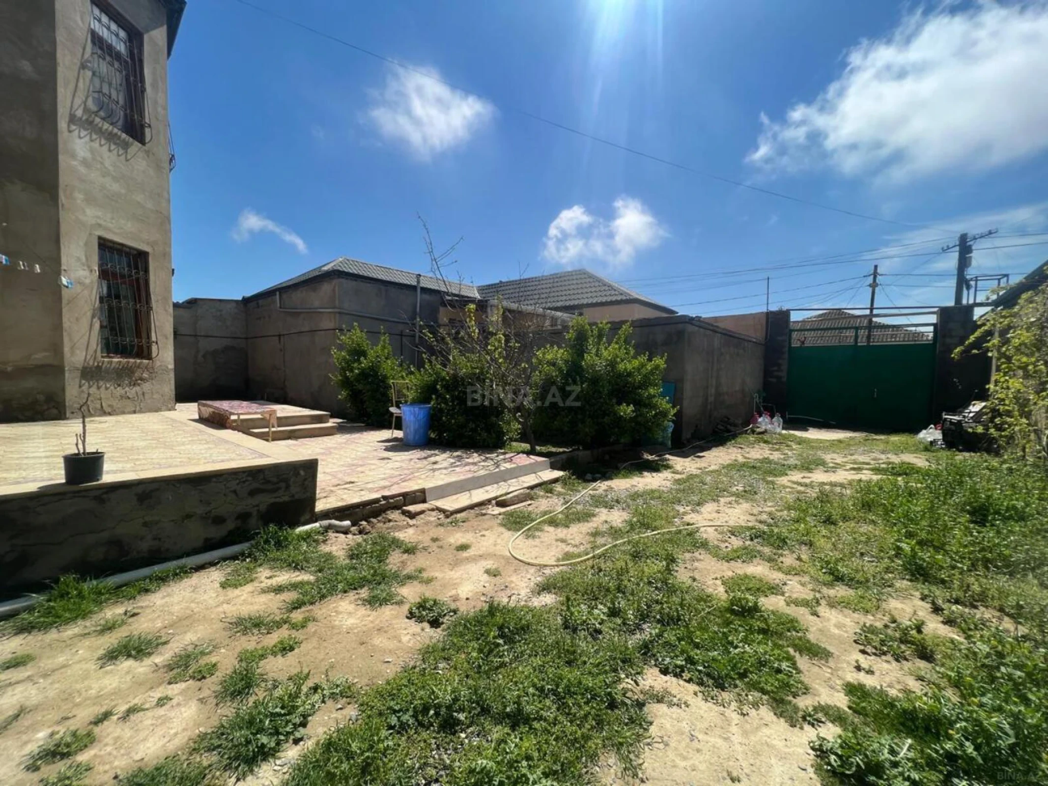 Satılır 6 otaqlı həyət evi 250 m²