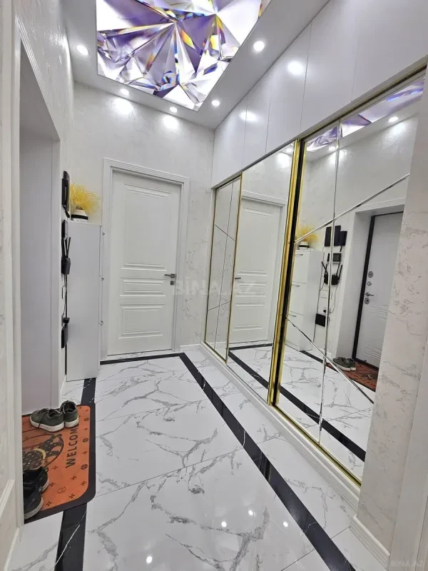 Satılır 3 otaqlı mənzil 120 m²