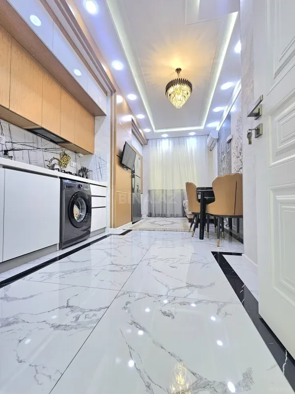 Satılır 3 otaqlı mənzil 120 m²