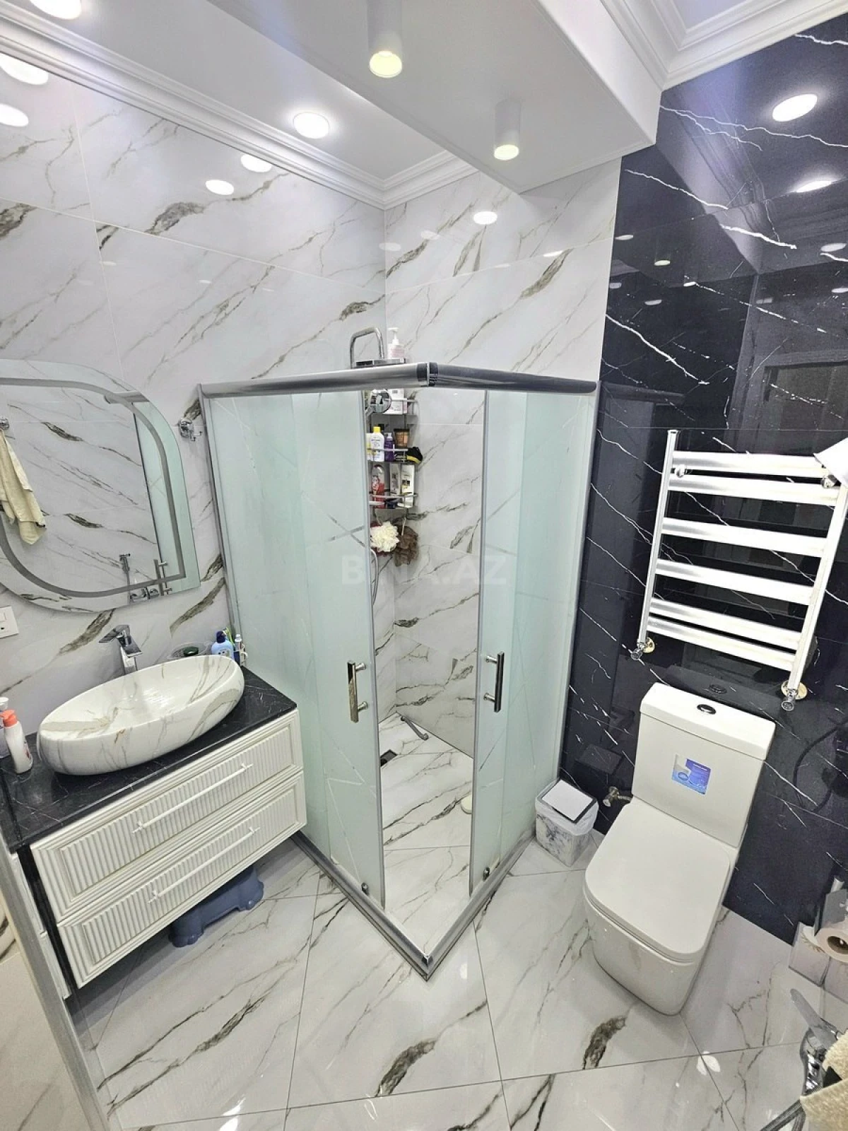 Satılır 3 otaqlı mənzil 120 m²