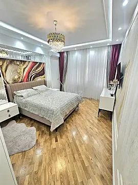 Satılır 3 otaqlı mənzil 120 m²