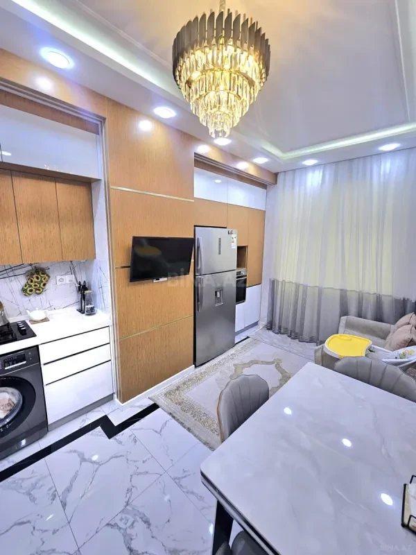 Satılır 3 otaqlı mənzil 120 m²