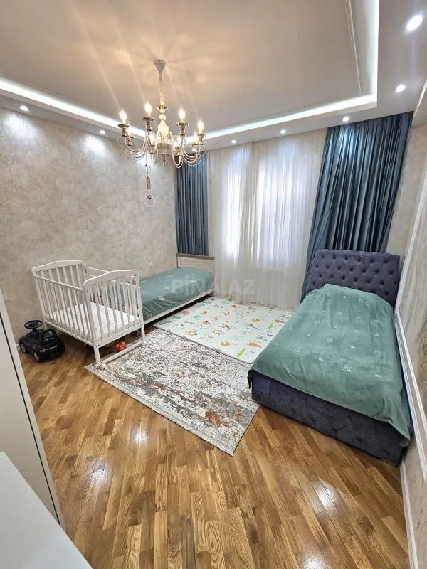 Satılır 3 otaqlı mənzil 120 m²