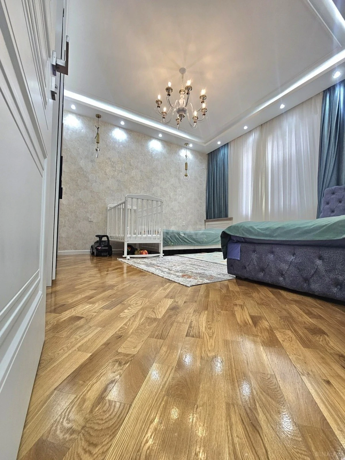 Satılır 3 otaqlı mənzil 120 m²