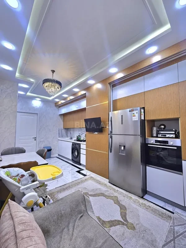 Satılır 3 otaqlı mənzil 120 m²
